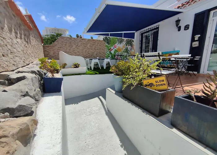 Hostal Endless Summer House (adults Only)