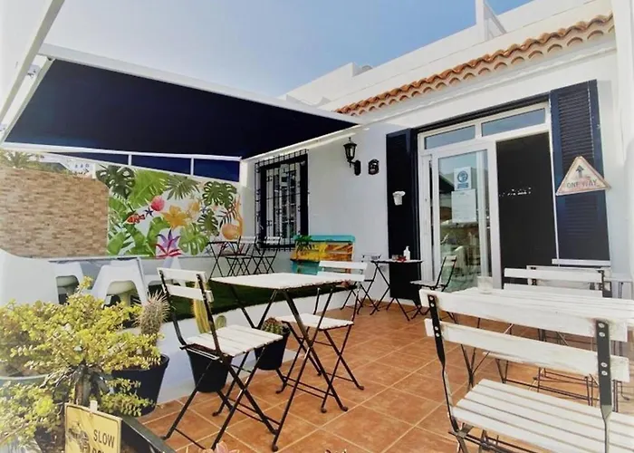 Vandrarhem Endless Summer House (adults Only) *